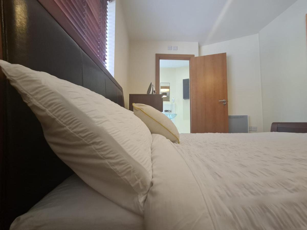 لندن Red Naxela Canary Wharf Apartments المظهر الخارجي الصورة