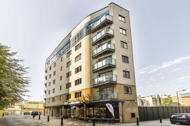 لندن Red Naxela Canary Wharf Apartments المظهر الخارجي الصورة
